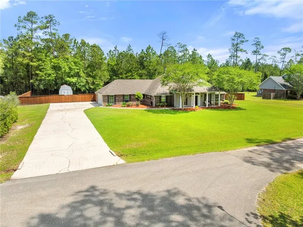31193 Normandy Dr, Lacombe, LA 70445