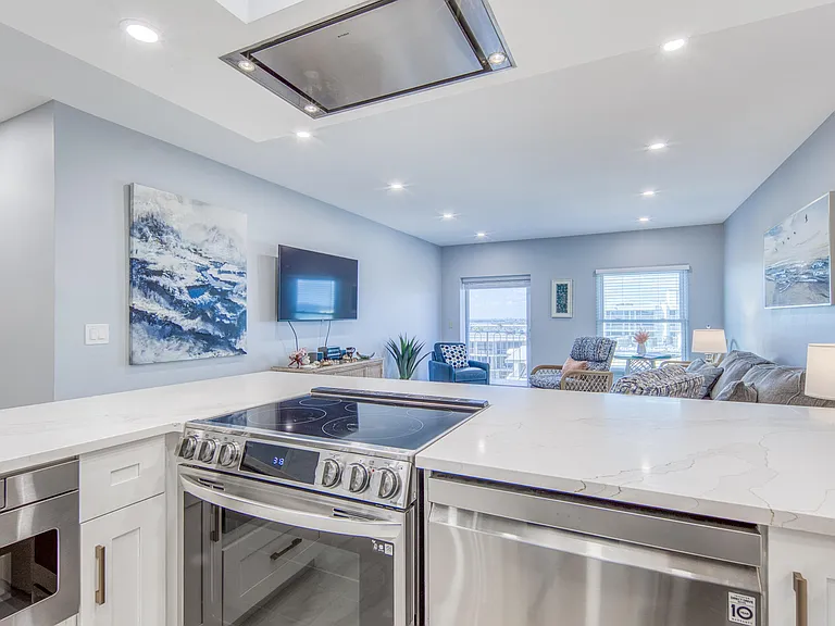 3230 S Ocean Blvd #E-609 — Photo 3