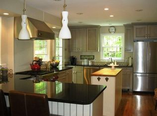 47 Cooper Hill Rd, Ridgefield, CT 06877