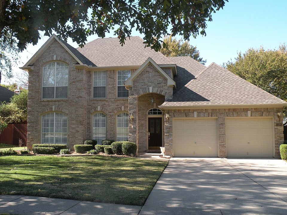 1st image of 1101 Woodbriar Dr