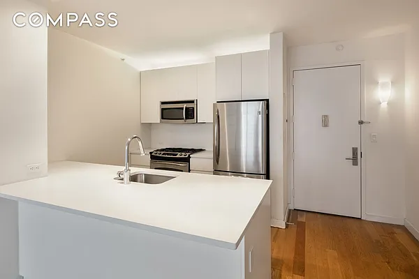 Rented by Compass | media 12