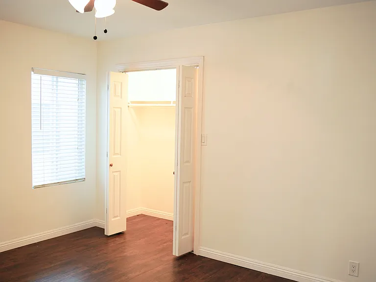 429 N Palm Ave #A — Photo 9