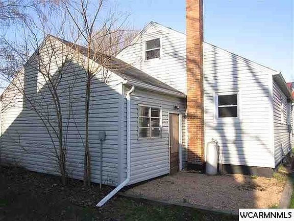 3rd image of 311 E Willis St