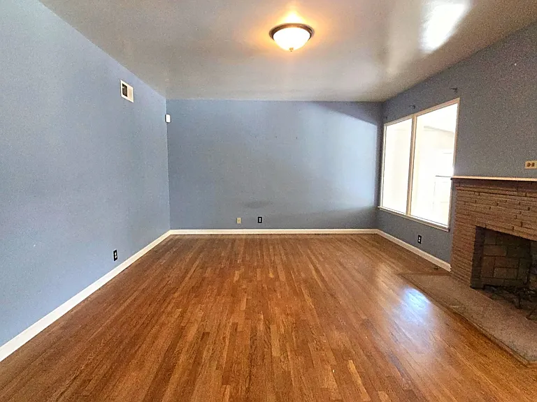 726 N Foxdale Ave — Photo 13