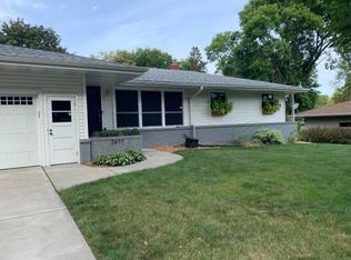 3477 Chatsworth St N, Shoreview, MN 55126