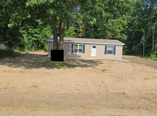 57907 James Dr, Three Rivers, MI 49093