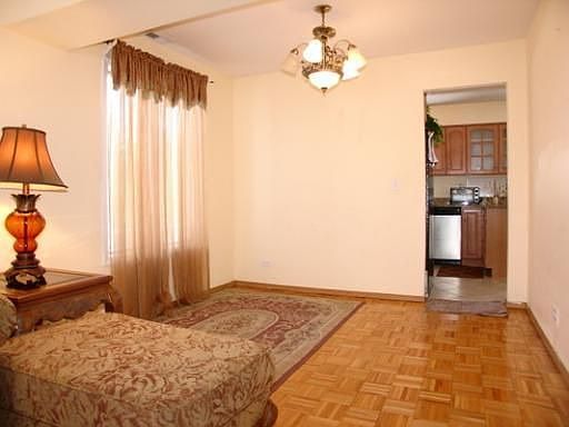 4th image of 1533 Acorn Ct
