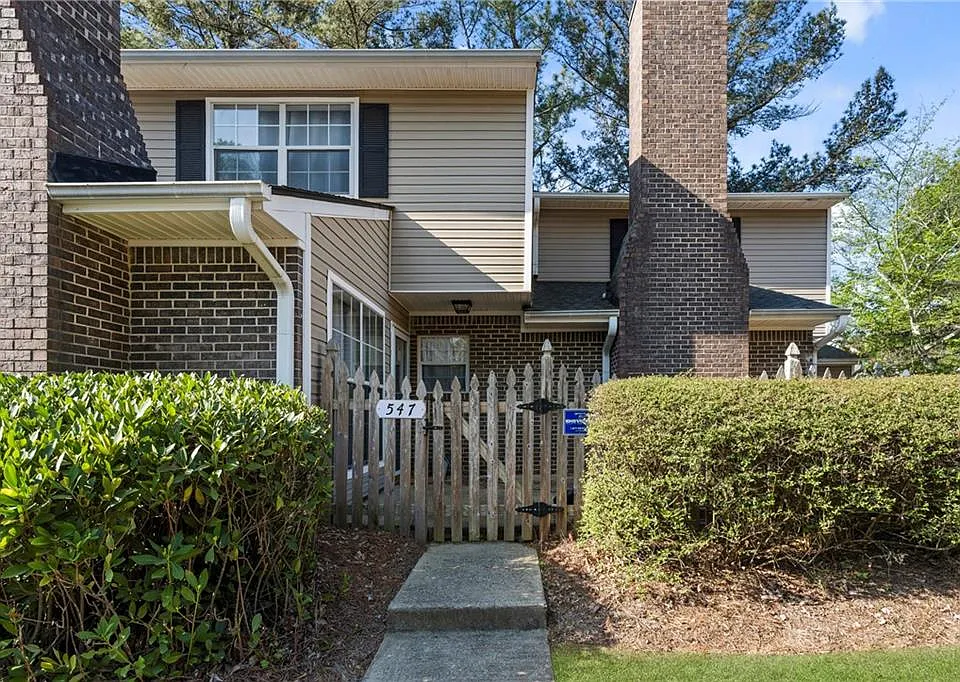 547 Picketts Bend Cir