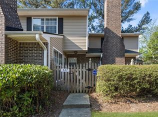 547 Picketts Bend Cir, Marietta, GA 30008