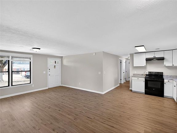 3rd image of 5 Knob Dr