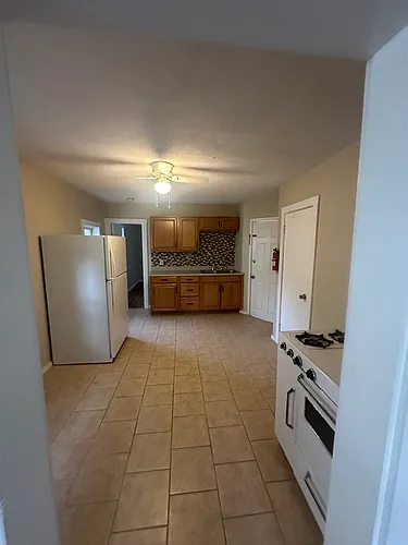 302 S Main St #3 Photo 1