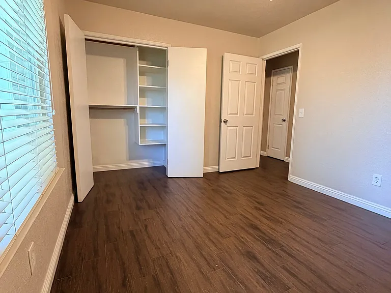 540 Sundance Ln — Photo 8