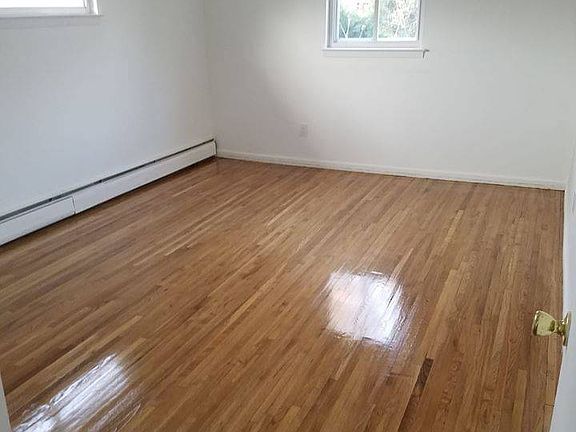 5th image of 807 Glen Dr #A