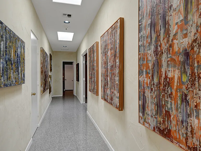383 Desert Holly Dr — Photo 13