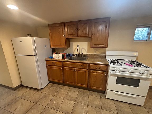 3rd image of 69 Cowles Ave #B1