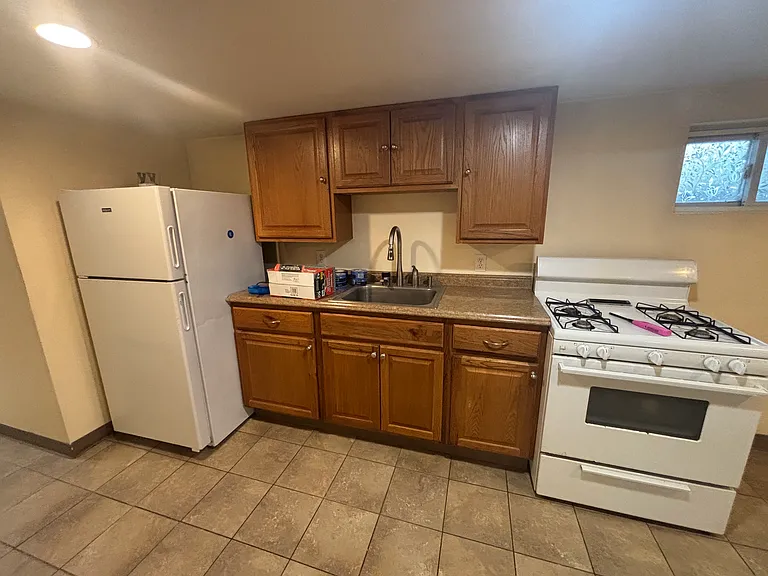 69 Cowles Ave #B1 — Photo 3
