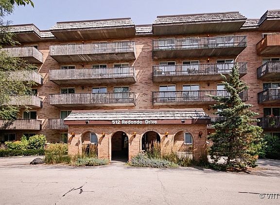 2nd image of 512 Redondo Dr APT 312