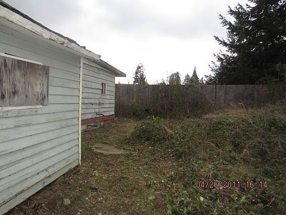 2nd image of 20215 71st St E