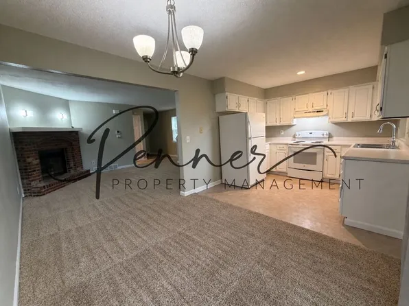 2614 NW 3rd Ter, Blue Springs, MO 64014