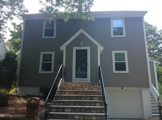 11 Hackensack Cir, Chestnut Hill, MA 02467