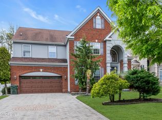 15 Rockspray Ct, Howell, NJ 07731