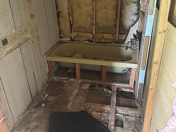 5th image of 1260 Hulls Grove Church Rd