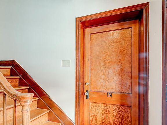 4th image of 855 Mulberry Ave APT 1N