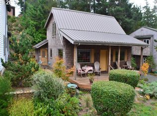 542 1st St, Manzanita, OR 97130