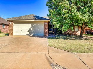 407 Oakridge Ave, Lubbock, TX 79416