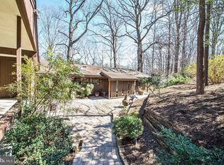 981 Saigon Rd, Mc Lean, VA 22102