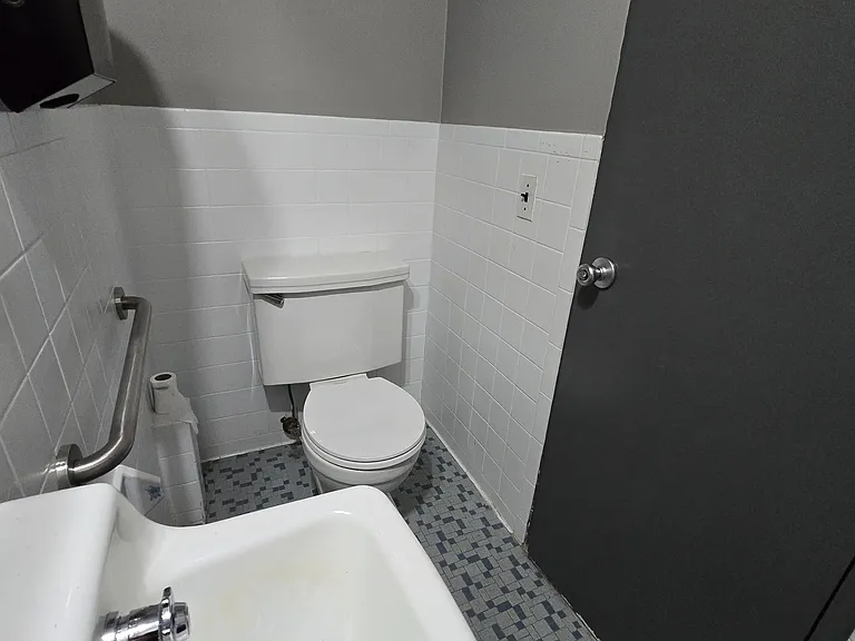 99 Grand Ave #2 — Photo 5