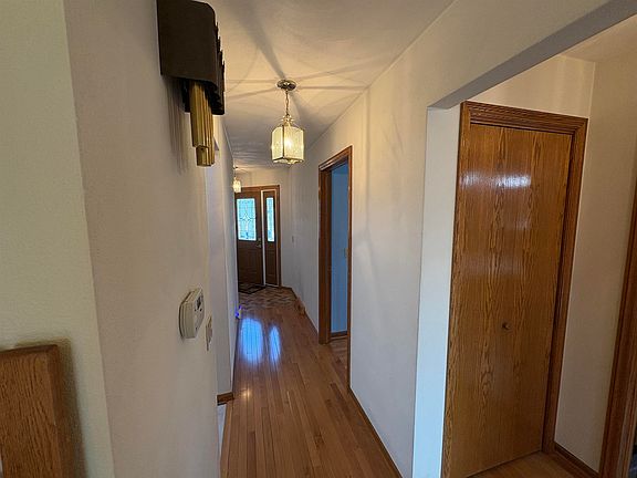 5th image of 4006 Devereaux Dr