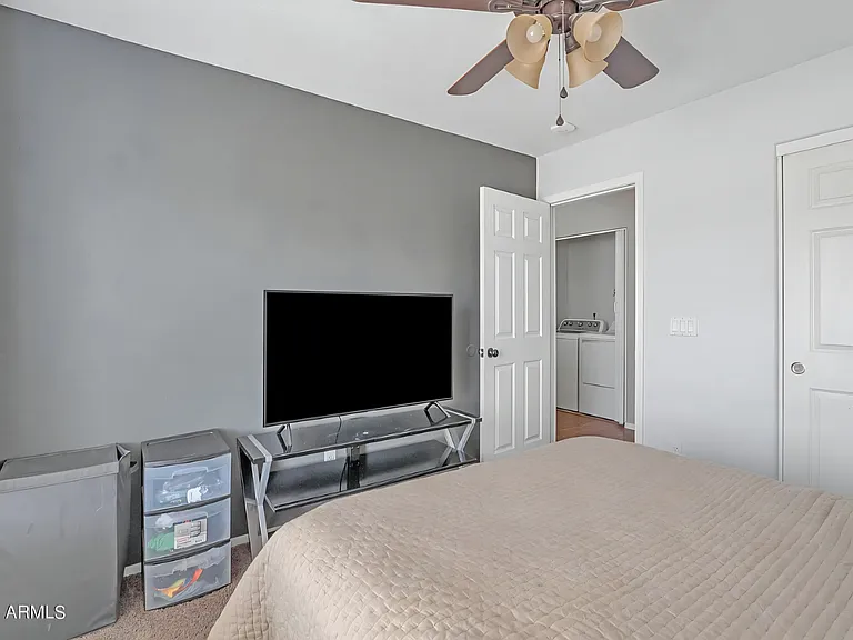 9164 W Harmony Ln — Photo 7