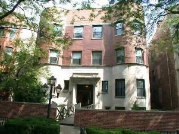 1044 W Byron St, Chicago, IL 60613