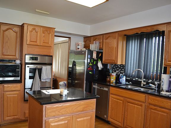 5th image of 258 Mayflower Ln