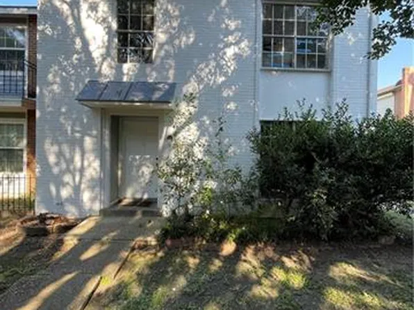 7701 Concord Pl, New Orleans, LA 70126