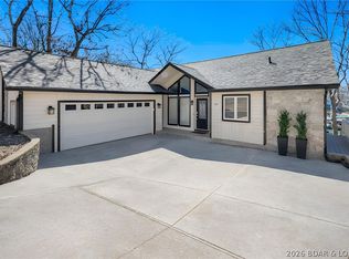 999 Imperial Point Dr, Lake Ozark, MO 65049