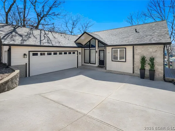 999 Imperial Point Dr, Lake Ozark, MO 65049