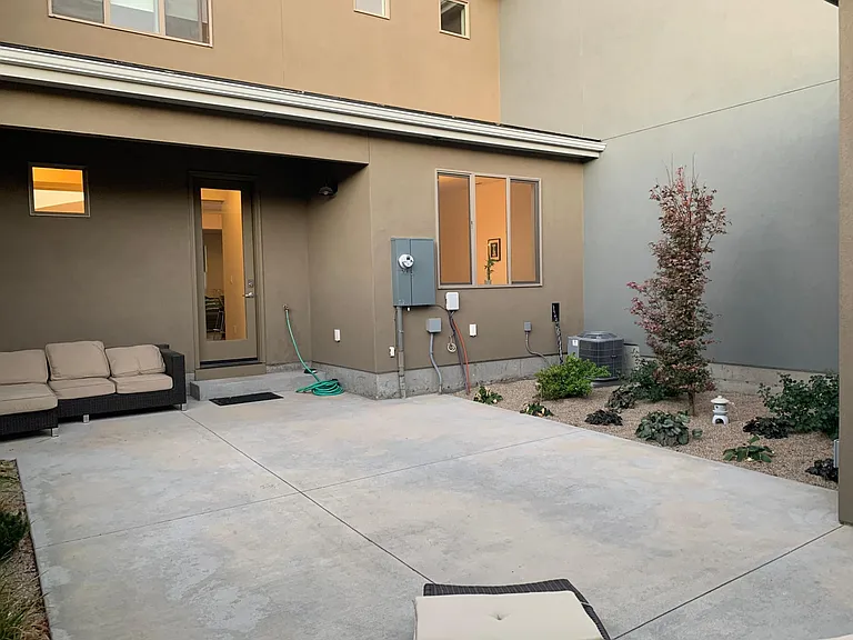 4343 E Parkcenter Blvd — Photo 41