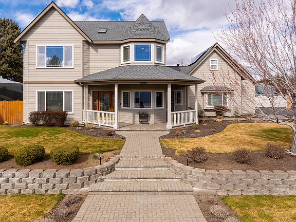 5th image of 3343 NE Stonebrook Loop