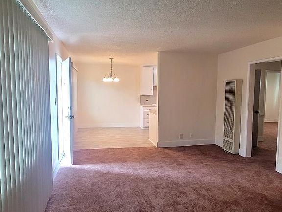 4th image of 313 E Plymouth St APT 1