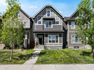 254 S Walgrove Ter SE, Calgary, AB T2X4E7