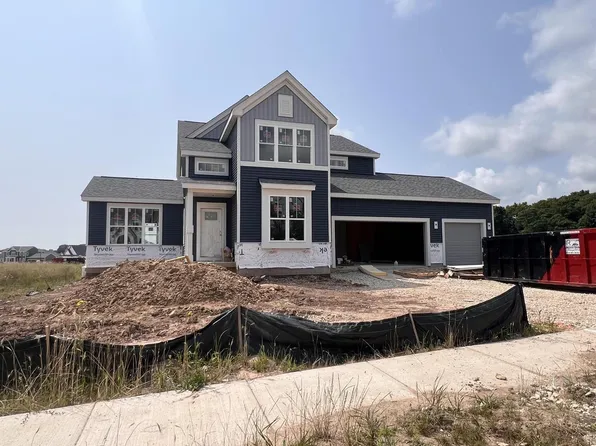 431 West Sparrow WAY, Grafton, WI 53024