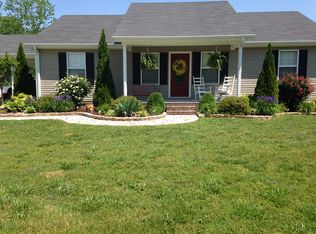 3 Pine Cir, Fayetteville, TN 37334