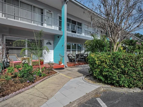 4325 58th Way N APT 1423, Kenneth City, FL 33709