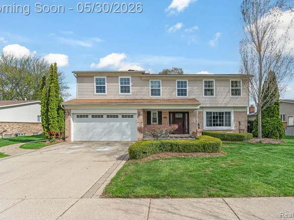 1847 Lyster Ln, Troy, MI 48085