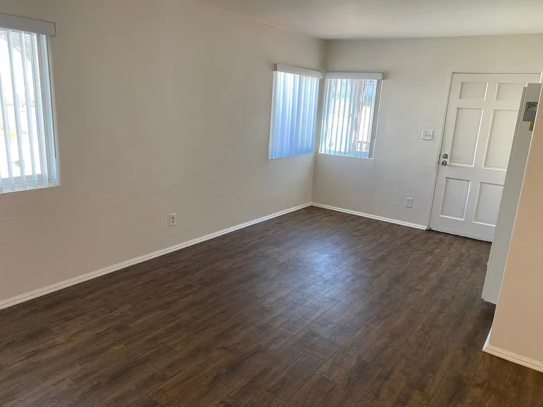 2300 Chatsworth Blvd #COPY — Photo 4