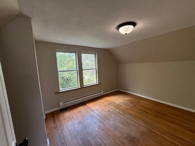 518 Oakvale Rd — Photo 21