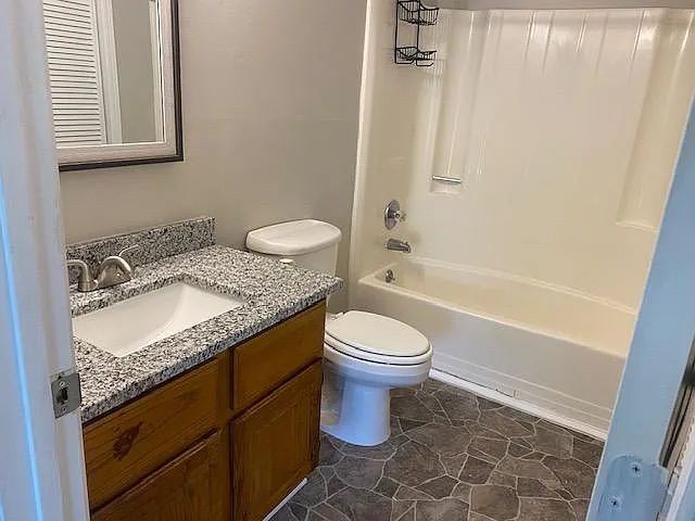 1801 Northlake Dr — Photo 15