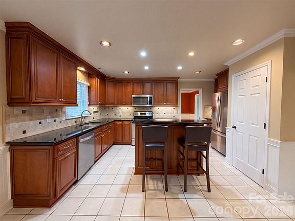 2nd image of 201 Wainsley Pl
